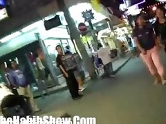 Gangbang harig weinig kutje Thailand